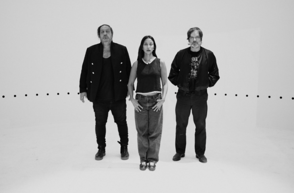 Heaven, Dream Aloud, power-popgaze, new music 2025, shoegaze, NYC band, Little Cloud Records, indie music, reverb guitars, nostalgic vibes, 1980s aesthetic, new album release, emotional lyrics, Jonathan Krienik, Christopher Colbert, Steve Schiltz, Mercury Lounge