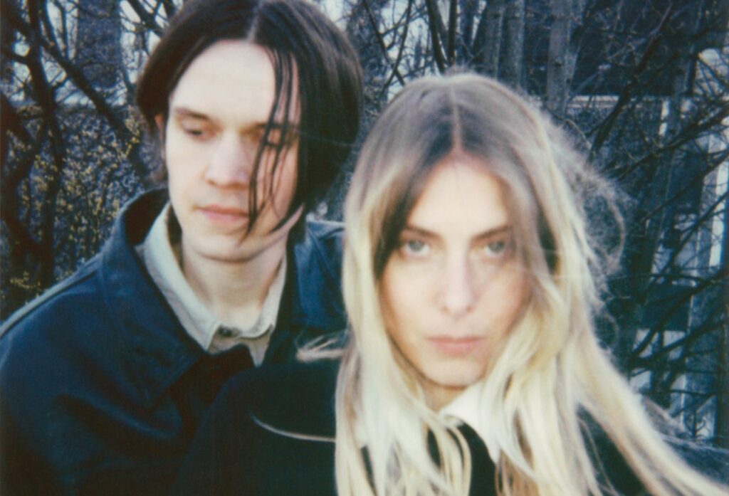 Snuggle band, Woman Lake single, Andrea Thuesen, Vilhelm Strange, Baby in Vain, Liss band, Escho Records, Danish indie music, Copenhagen music scene, dream folk, acoustic indie, experimental pop, Nordic artists, new music 2025, Scandinavian folk, emotional indie tracks
