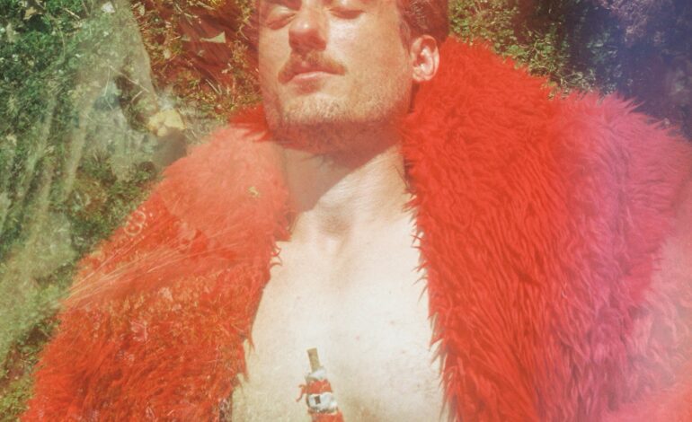 INTERVIEW: Ben de la Cour Unpacks the Surreal, Shadowy World of ‘New Roses’