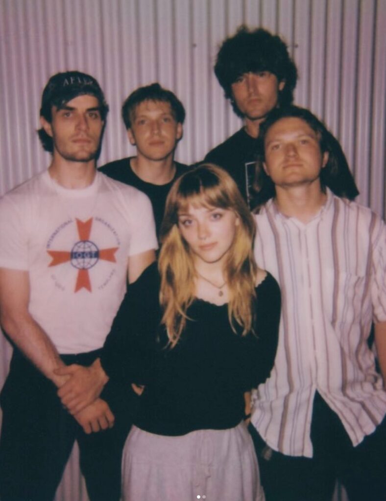 She’s Green, Willow, new EP, Minneapolis bands, shoegaze revival, dreamy indie rock, post-rock, Midwest music scene, Blondshell tour, Slow Pulp support, Glixen, Softcult, cult band, reverb-drenched rock, smile again, Mandy, new single 2025, shoegaze EP, up-and-coming indie bands