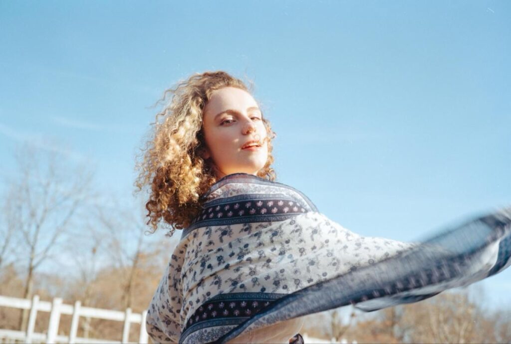 Kinneret, Field Guide, There You Go Again, viral hit, No Wind Resistance, new music, alt pop, Jorge Elbrecht, Jessica Winter, Alice Ivy, indie pop, experimental pop, NYC music, birdwatching inspiration, music video premiere