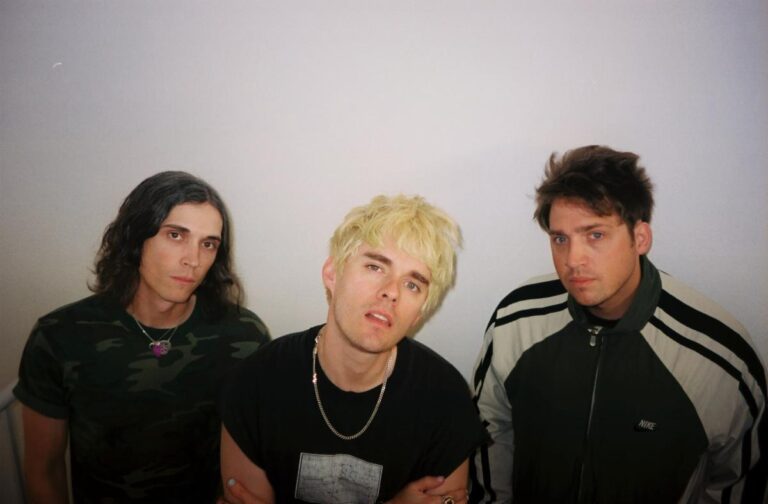 Waterparks Explode with New Single “IF LYRICS WERE CONFIDENTIAL” + Announce Fall Headline Tour