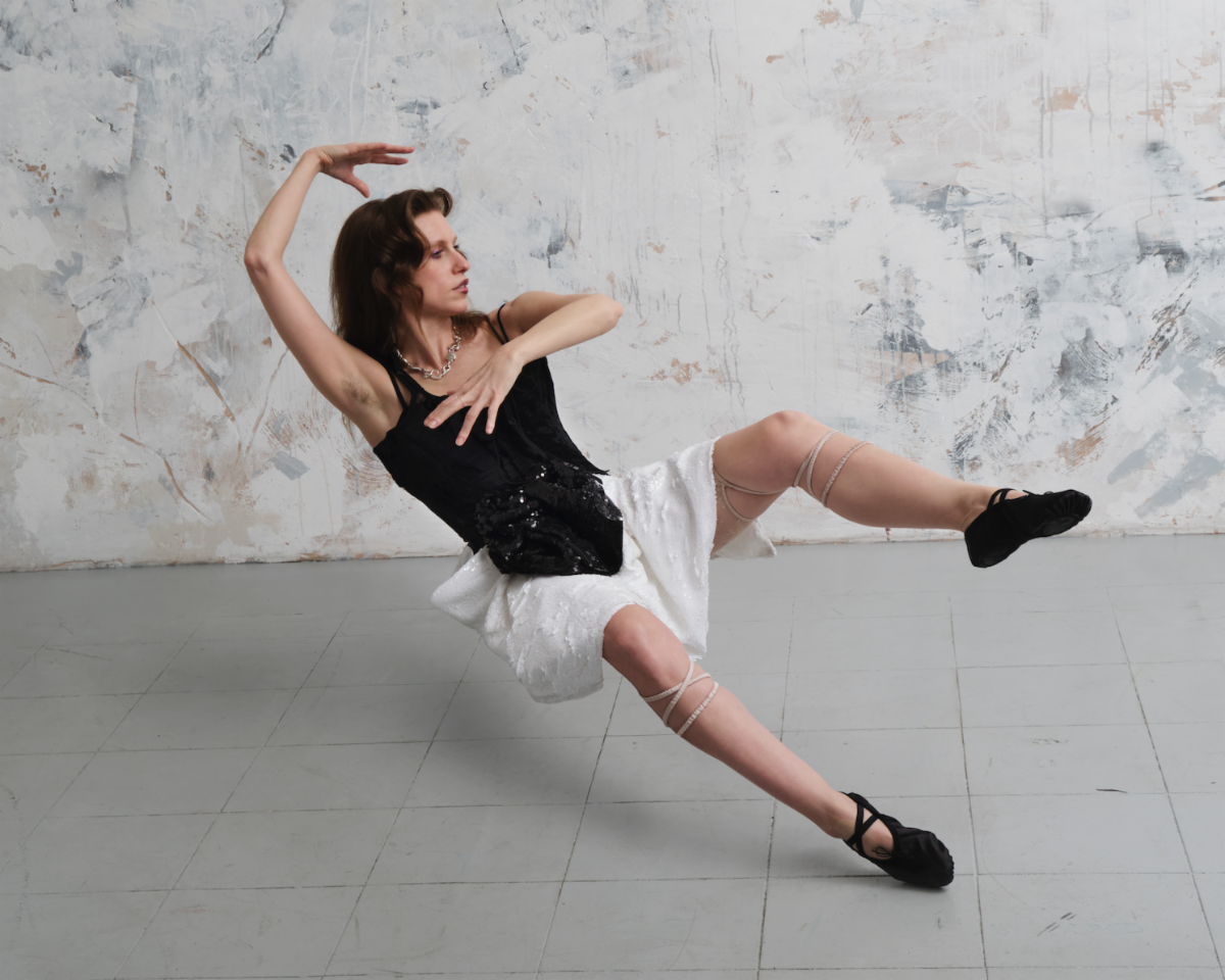SEE: Dreamy and Surreal | Glasser – “All Lovers”